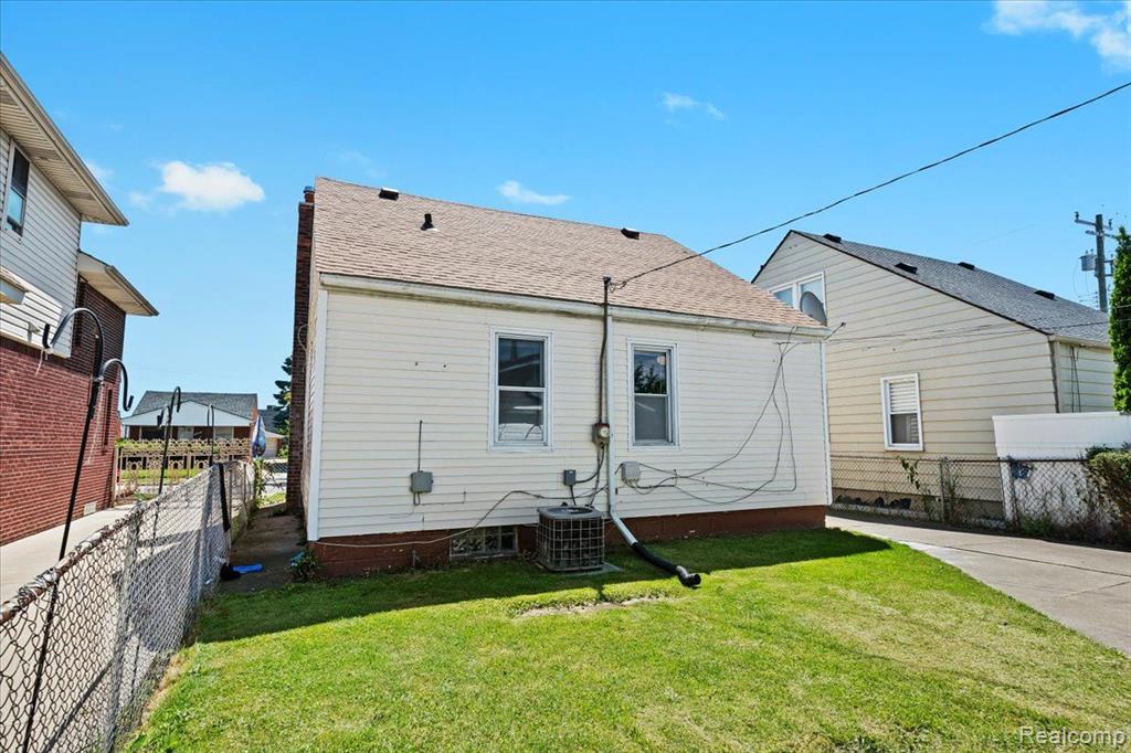 7241 PAYNE Avenue, Dearborn, MI 48126 — Photo 6