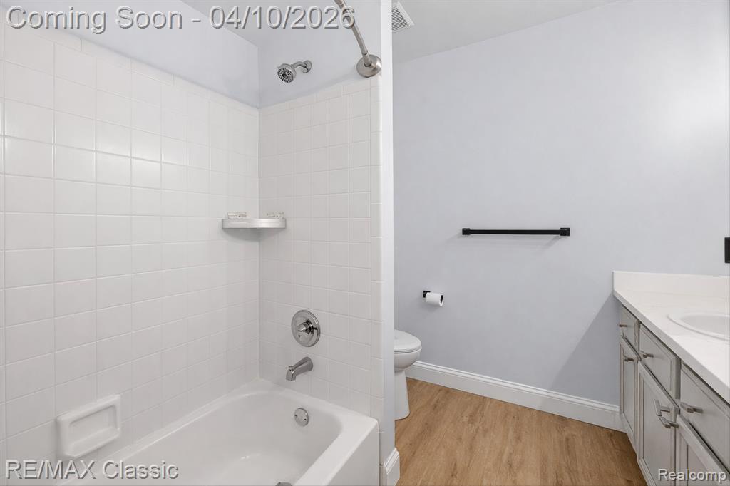 7394 Water Oaks, West Bloomfield, MI 48324 — Photo 34