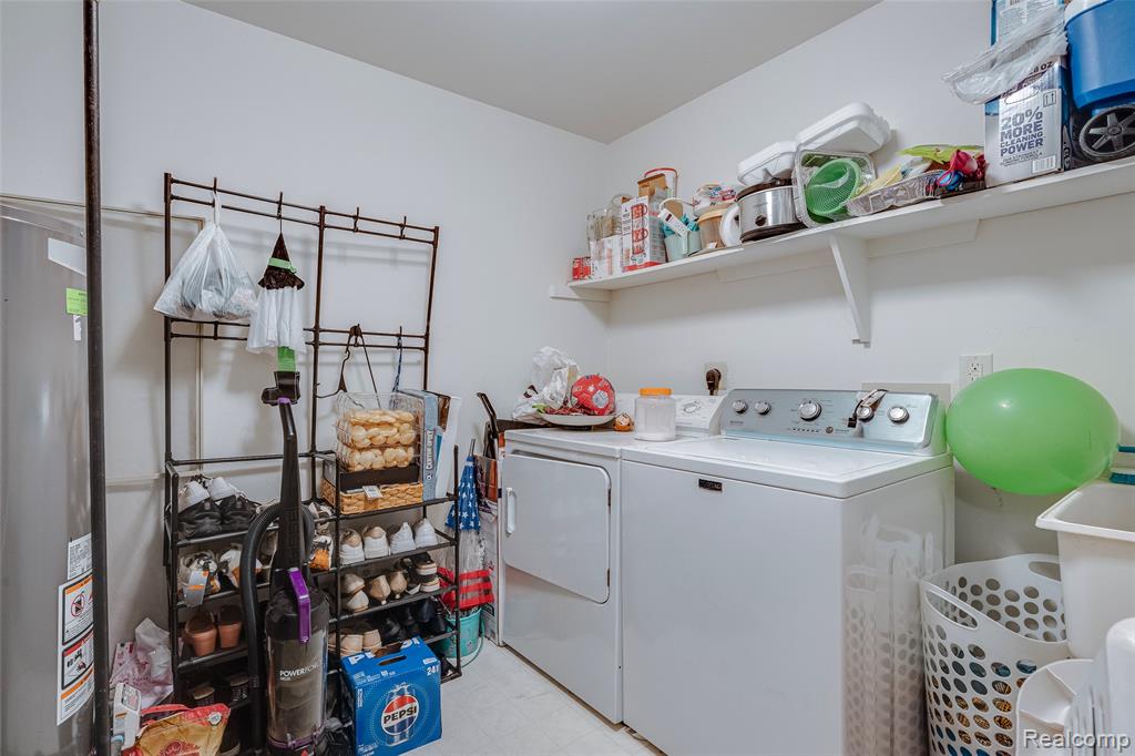 42764 Lilley Pointe Drive, 165, Canton, MI 48187 — Photo 21