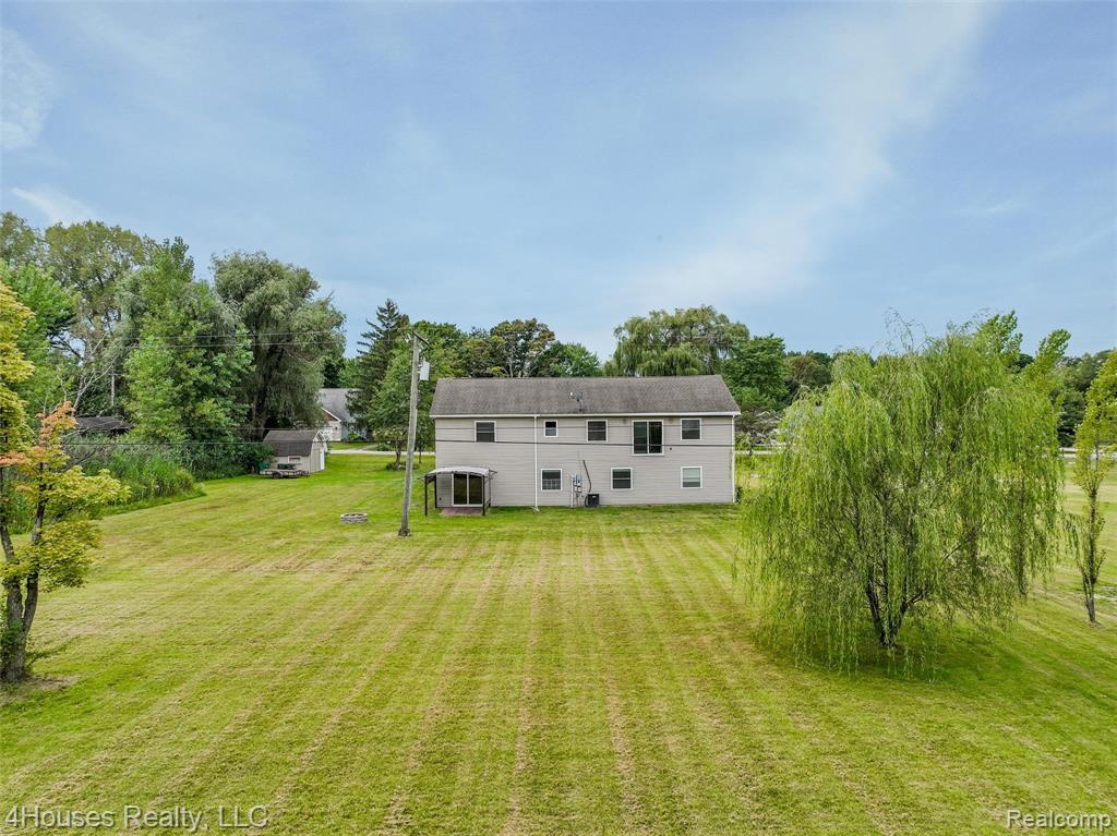 4087 Silver Valley Drive, Lake Orion, MI — Photo 44