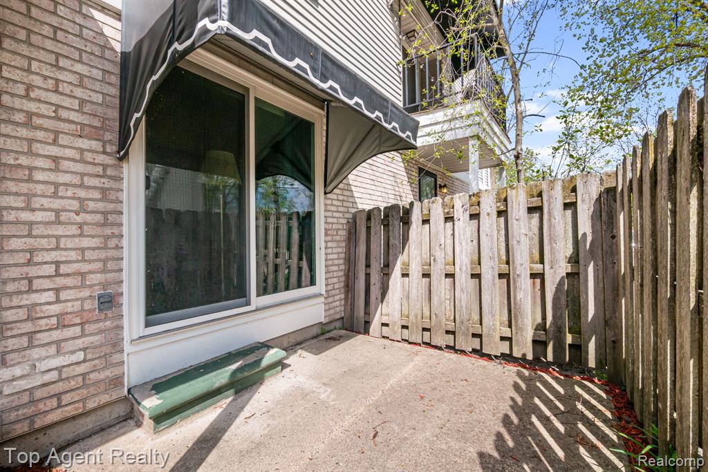 24755 Meadow Lane, Harrison Township, MI — Photo 42