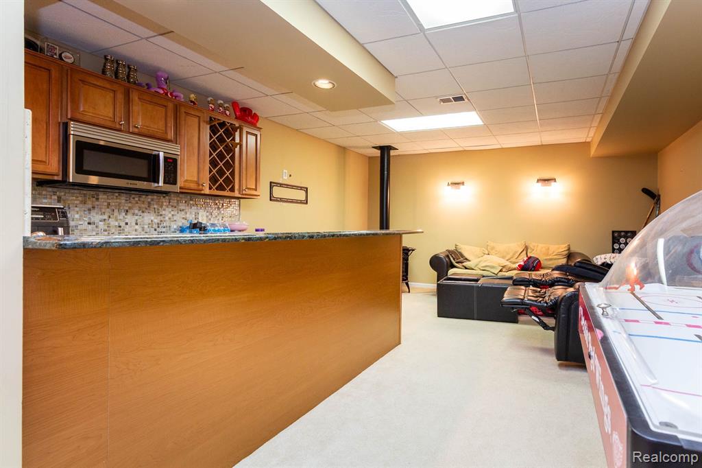 45515 EMERALD FOREST Drive, Novi, MI — Photo 50