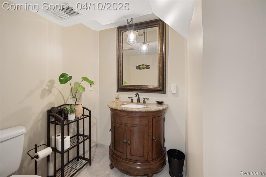 471 Hillson Drive, Waterford, MI 48327 — Photo 22