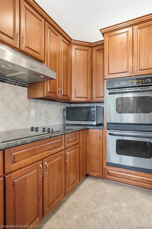 48392 Binghampton Drive, Northville, MI 48168 — Photo 17