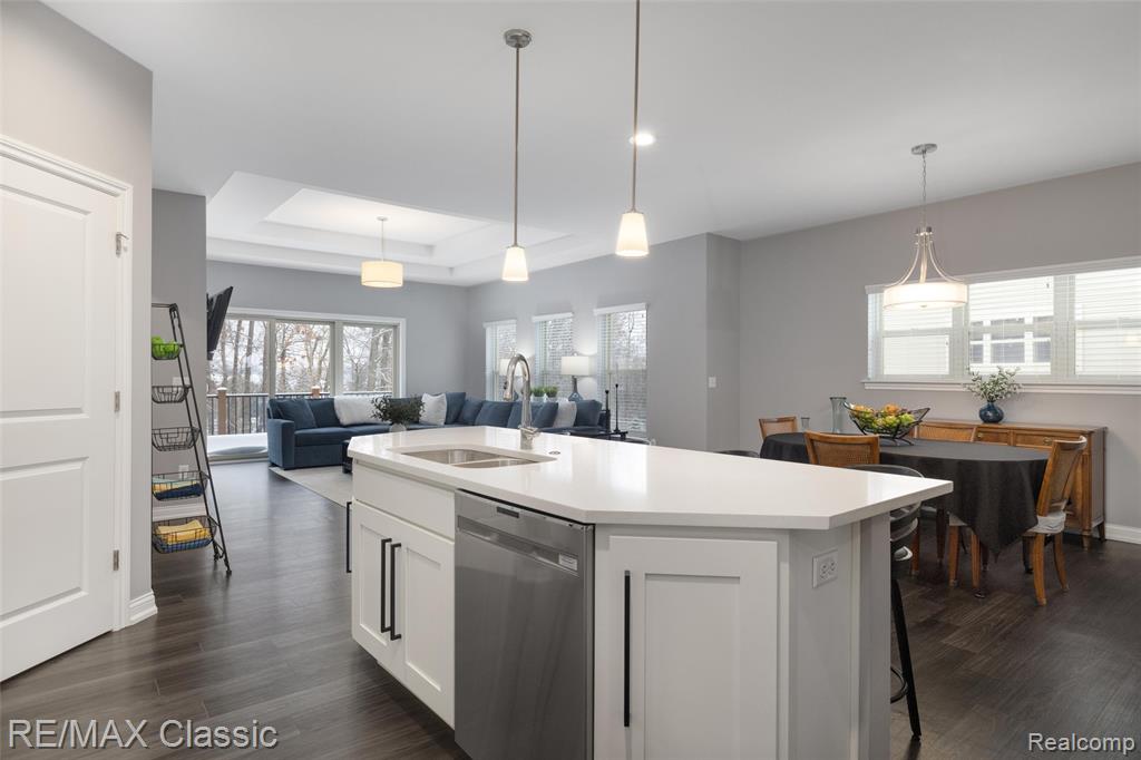 8047 Bridgestone Boulevard, White Lake, MI — Photo 9