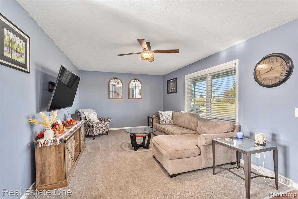 1074 Deer Valley Valley, Manchester, MI 48158 — Photo 4