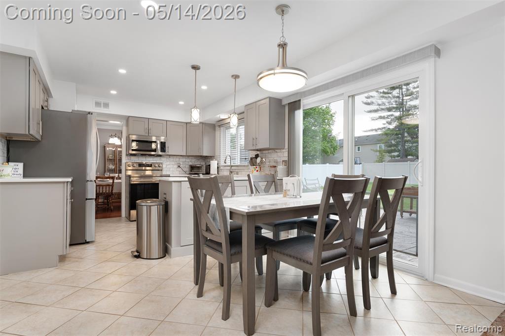 7225 Camelia Court, Canton, MI 48187 — Photo 8