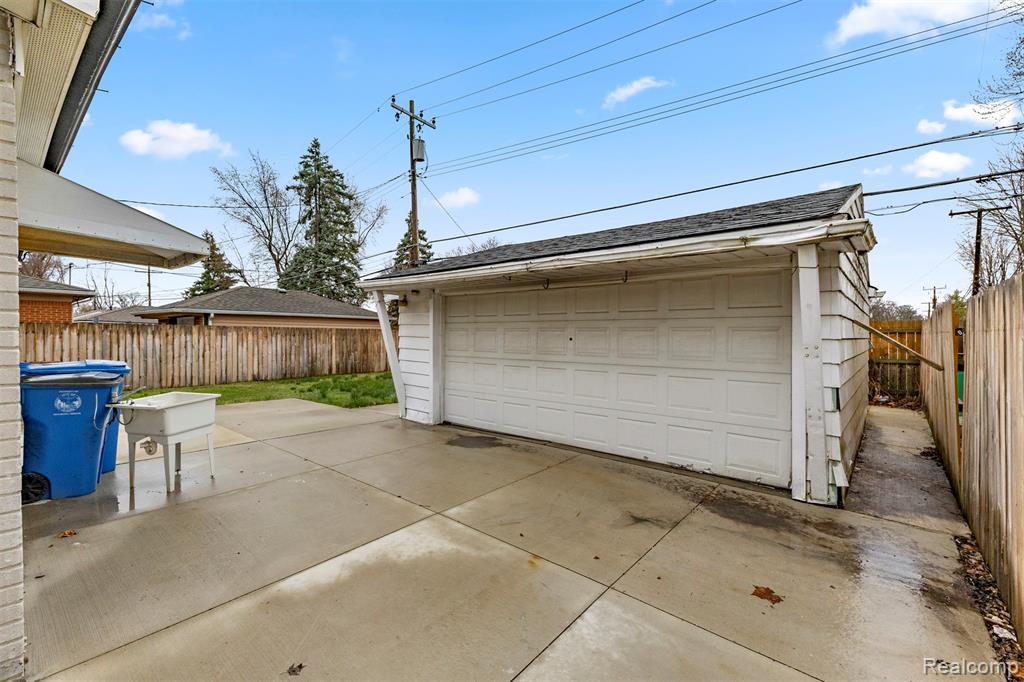7423 Amboy Street, Dearborn Heights, MI 48127 — Photo 37