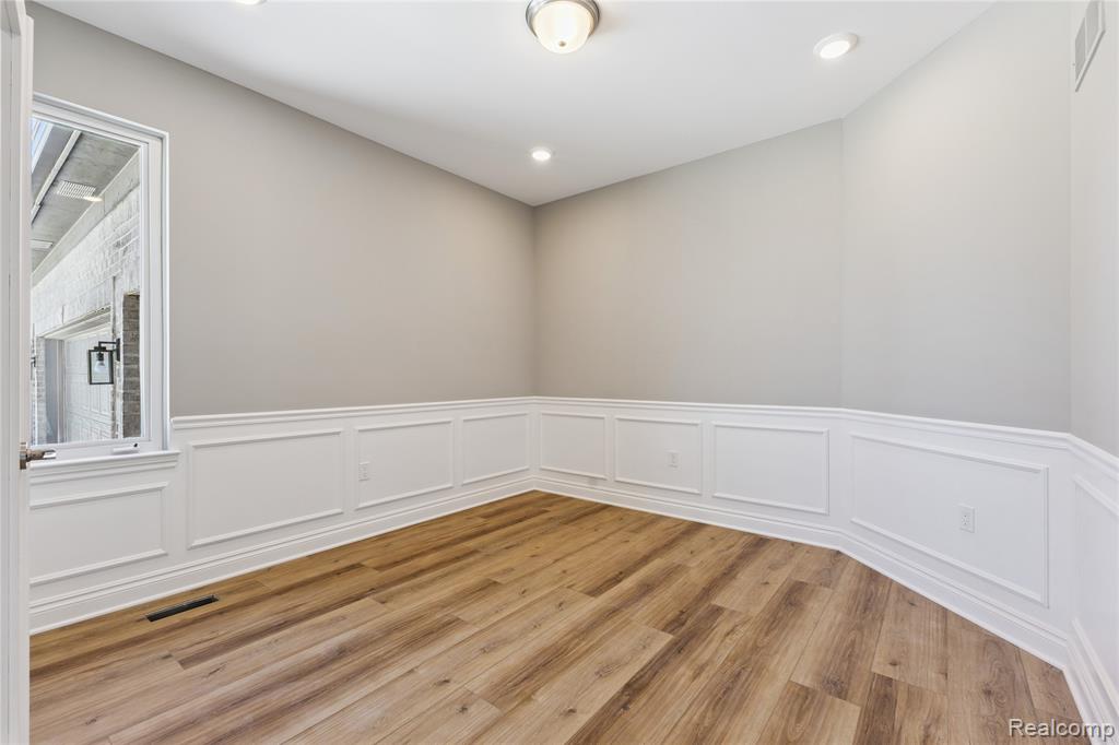 6429 Jamie Lane, Grand Blanc, MI 48439 — Photo 6