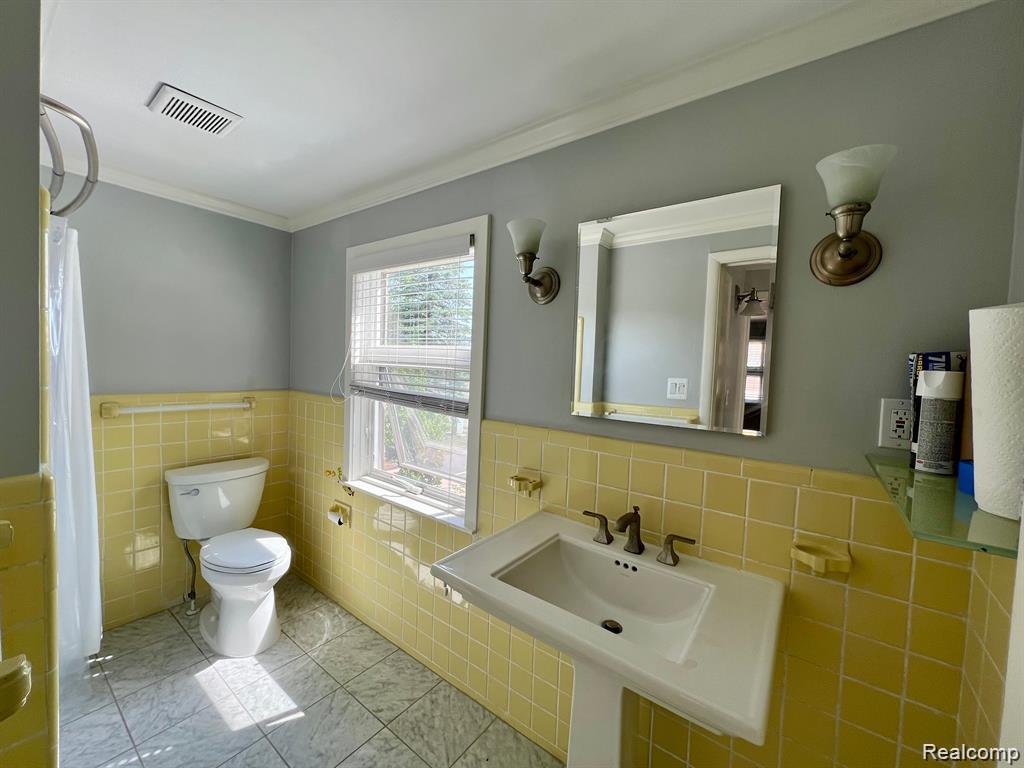 528 Bloomfield Court, Birmingham, MI 48009 — Photo 13