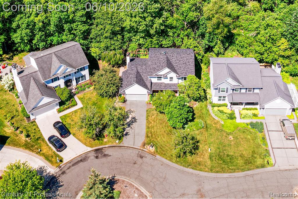 425 Cherry Grove Lane, Walled Lake, MI 48390 — Photo 65