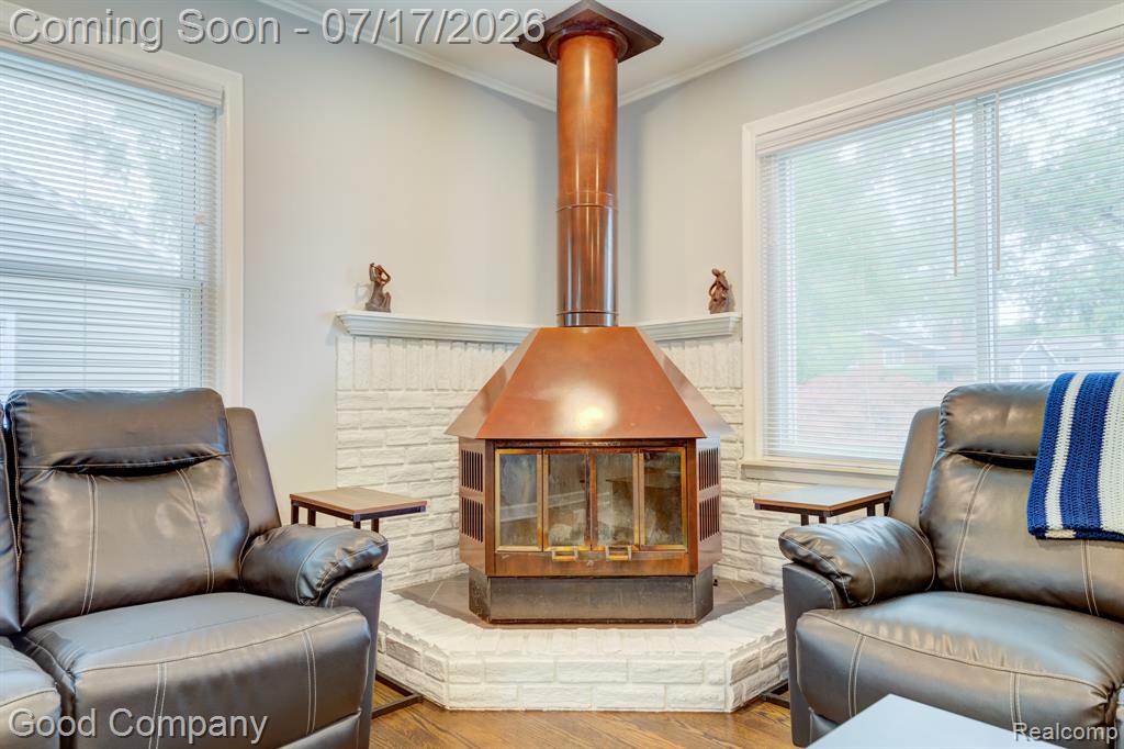 4102 Elmhurst Avenue, Royal Oak, MI 48073 — Photo 5