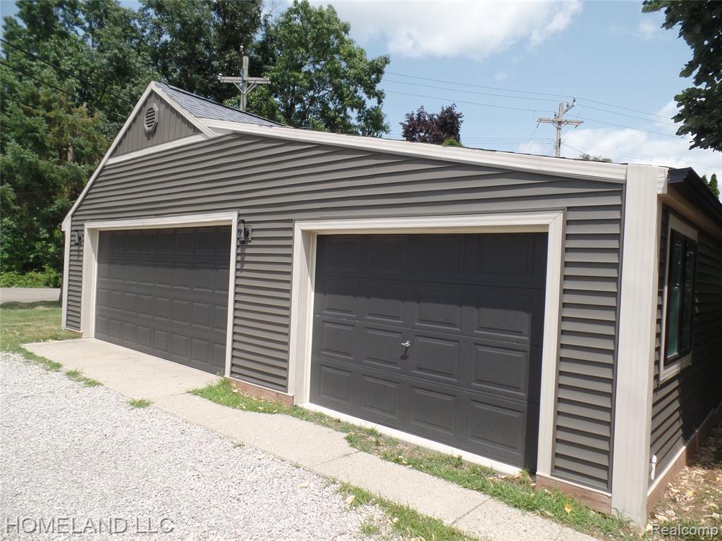 4039 Lotus Drive - Photo 4