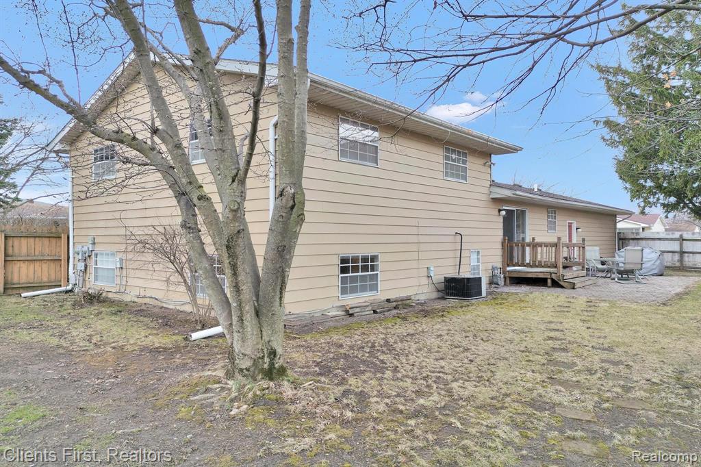 700 TOLL Street, Monroe, MI 48162 — Photo 39
