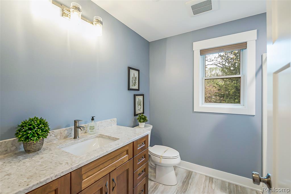 608 Island Lake Road, Chelsea, MI 48118 — Photo 27