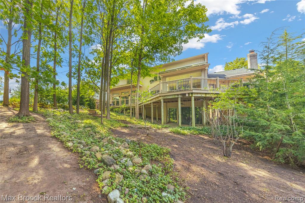 6067 Charles Drive, West Bloomfield, MI — Photo 66