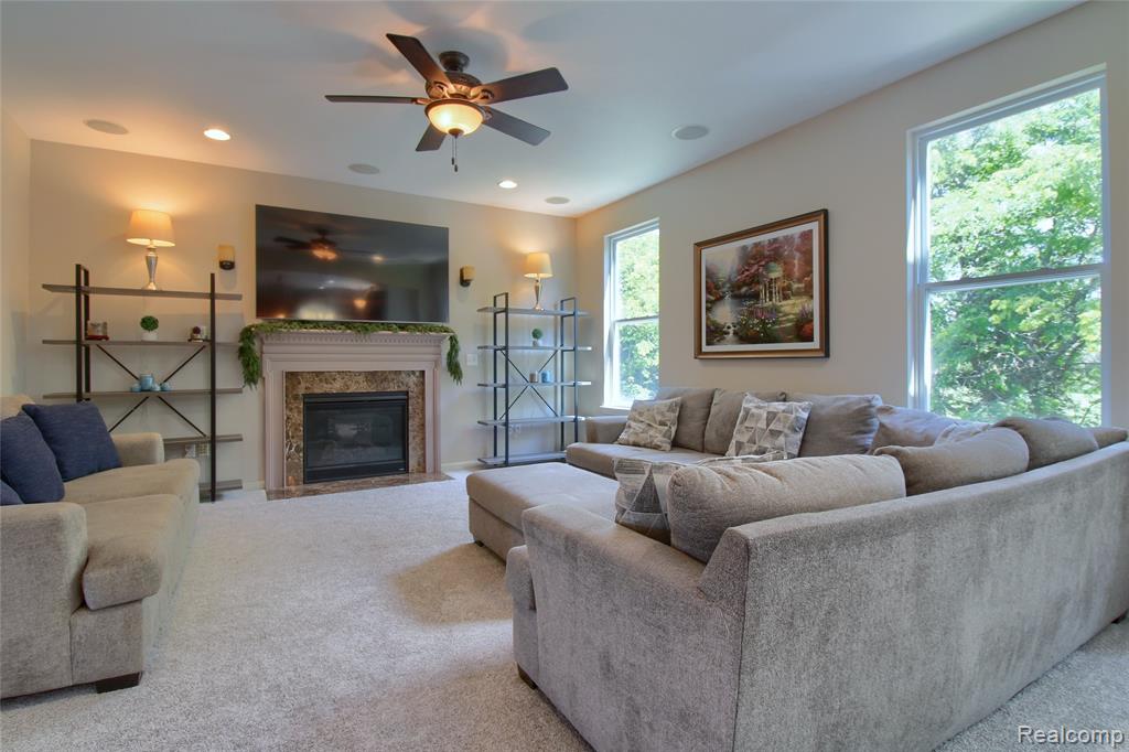57649 Blossom Valley Trail, New Hudson, MI 48165 — Photo 10