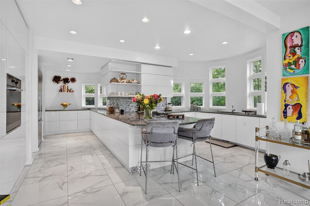 4845 Bryn Mawr Drive, Bloomfield Hills, MI 48301 — Photo 11