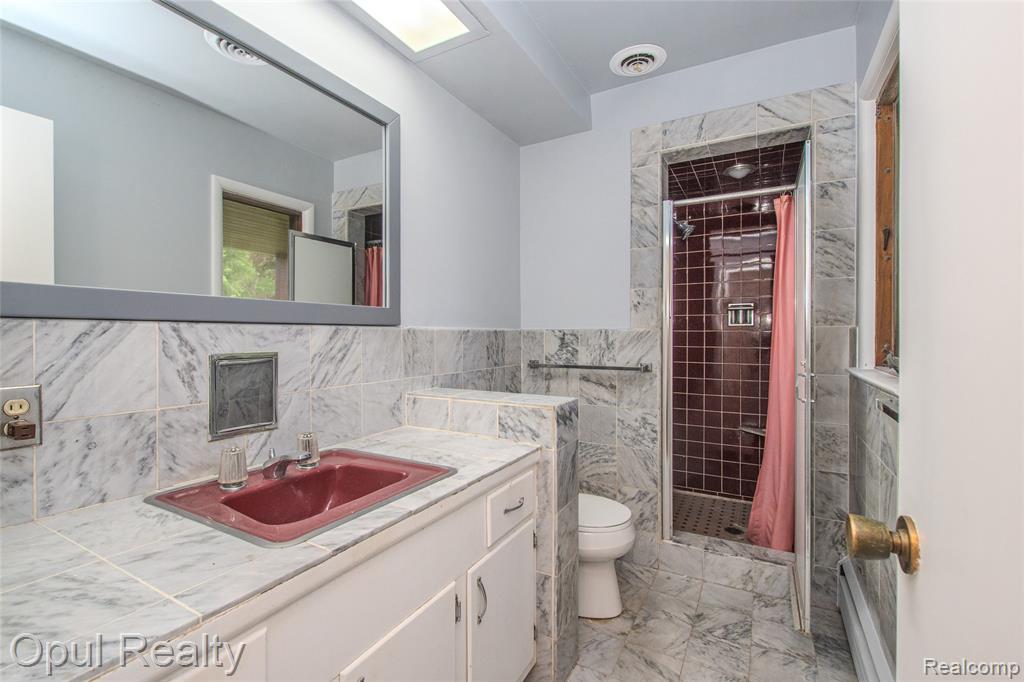 6455 Norham Road, Bloomfield Hills, MI 48301 — Photo 27