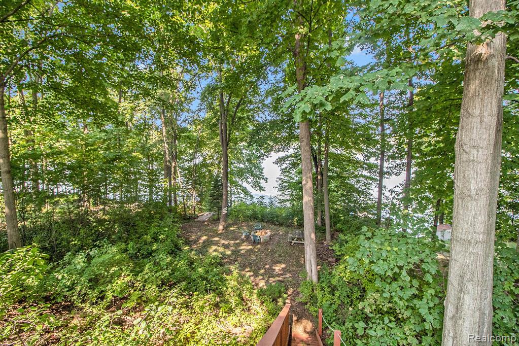 7989 LAKE CREST Drive, Ypsilanti, MI 48197 — Photo 11