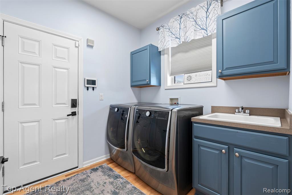 668 Berridge Circle, Lake Orion, MI — Photo 18