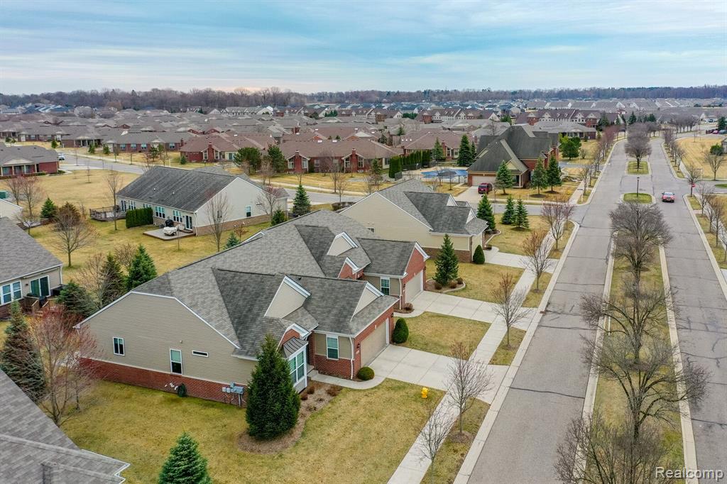 49446 LAKEWOOD Street, Macomb, MI 48042 — Photo 33