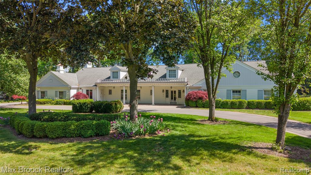 674 Rudgate Road, Bloomfield Hills, MI 48304 — front exterior
