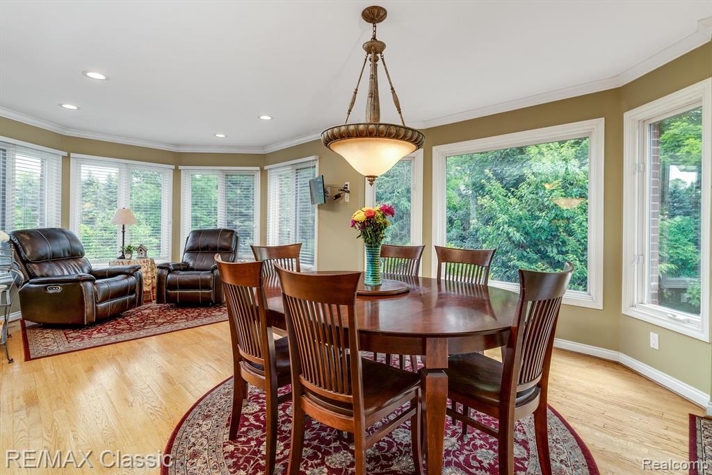 18416 CLAIRMONT Circle E, Northville, MI 48168 — Photo 14