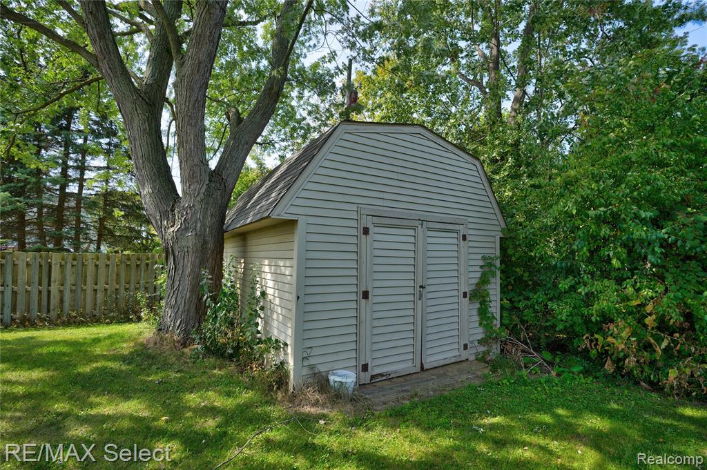 3514 Morrish Road, Swartz Creek, MI 48473 — Photo 7