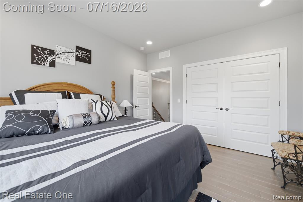 10641 Lone Oak Circle, Grand Blanc, MI 48439 — Photo 26