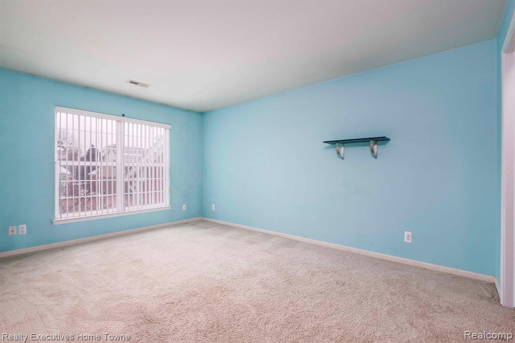 4289 BERKSHIRE, Sterling Heights, MI 48314 — Photo 22
