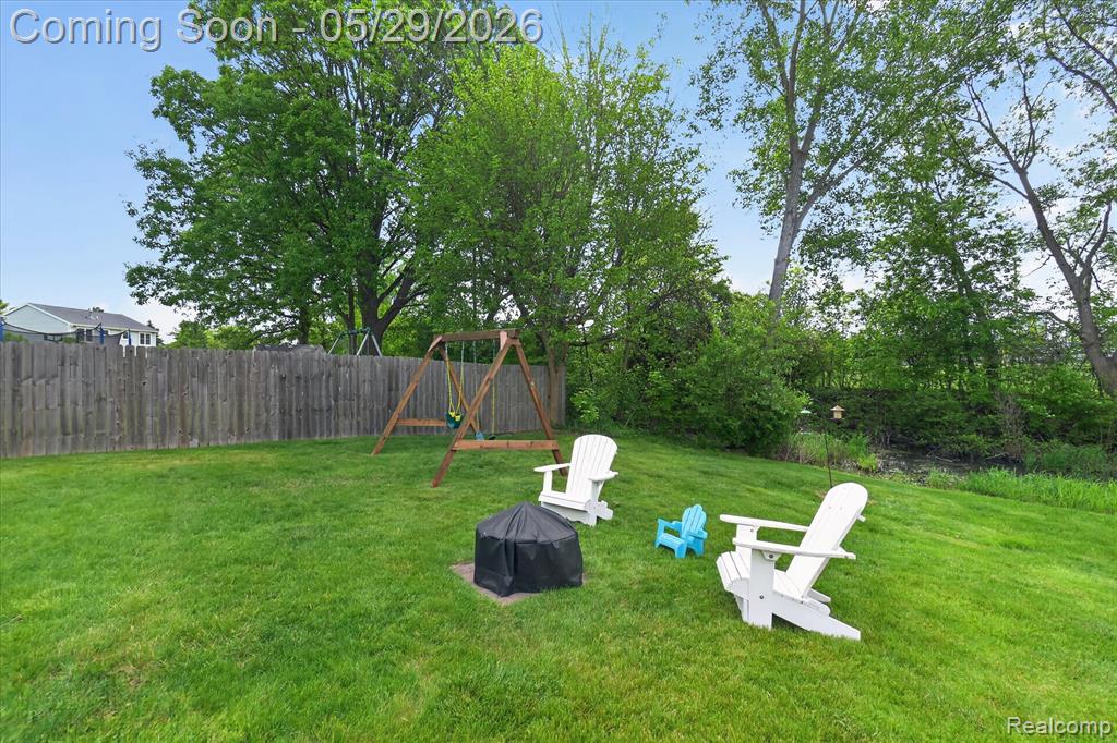 349 Princeton Drive, South Lyon, MI 48178 — Photo 32