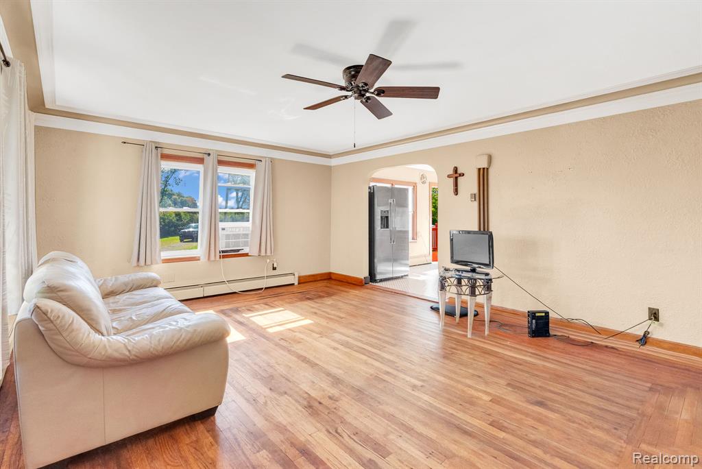 24915 Saint Paul Boulevard, Harrison Township, MI — Photo 17