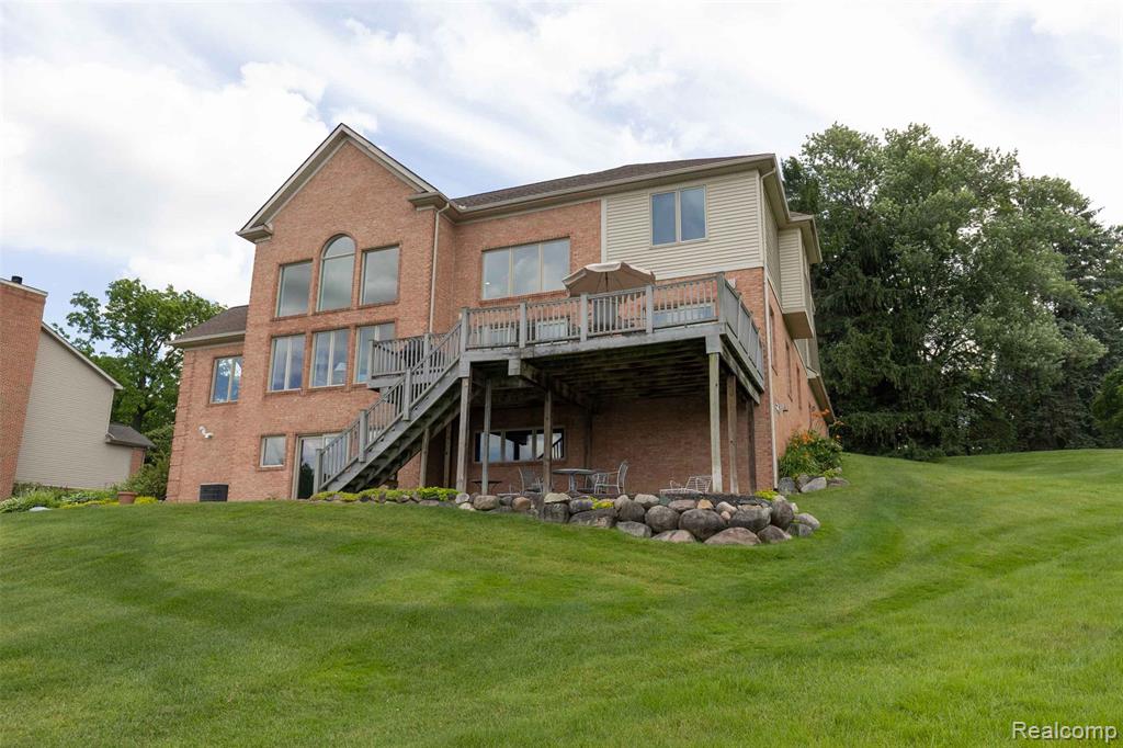 2051 Scott Lake RD Road, Waterford, MI 48328 — Photo 46