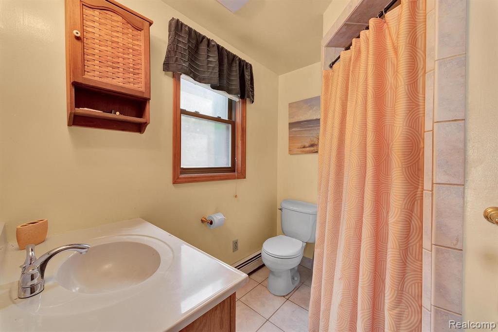 429 Edgewater, Algonac, MI 48001 — Photo 16