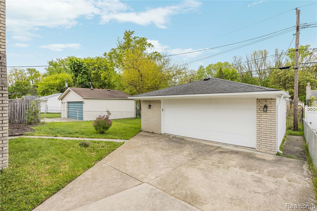 39619 Peters Drive, Canton, MI 48187 — Photo 41