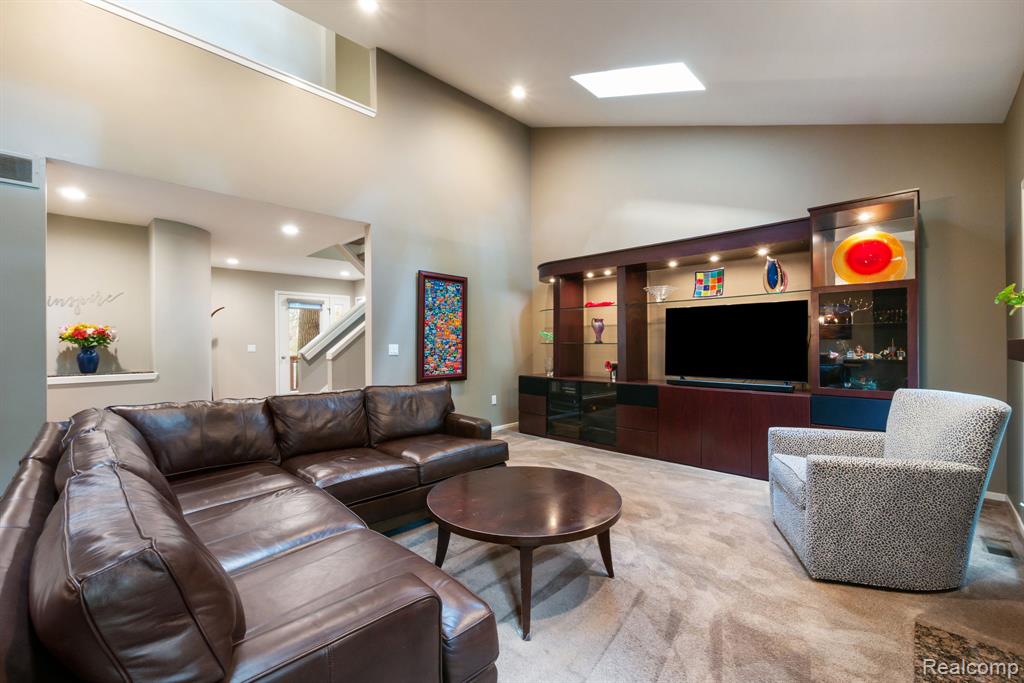 5775 Eastman Boulevard, West Bloomfield, MI 48323 — Photo 10