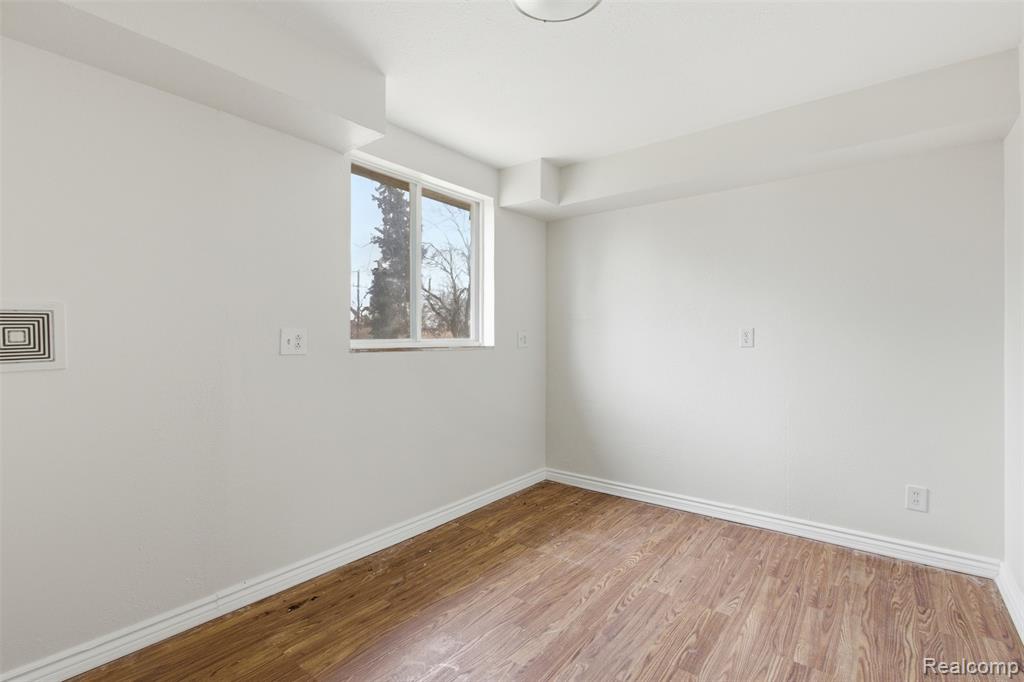 18425 Lesure Street, Detroit, MI 48235 — Photo 19