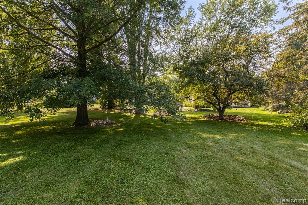 74600 Nordman Court, Bruce, MI 48065 — Photo 17