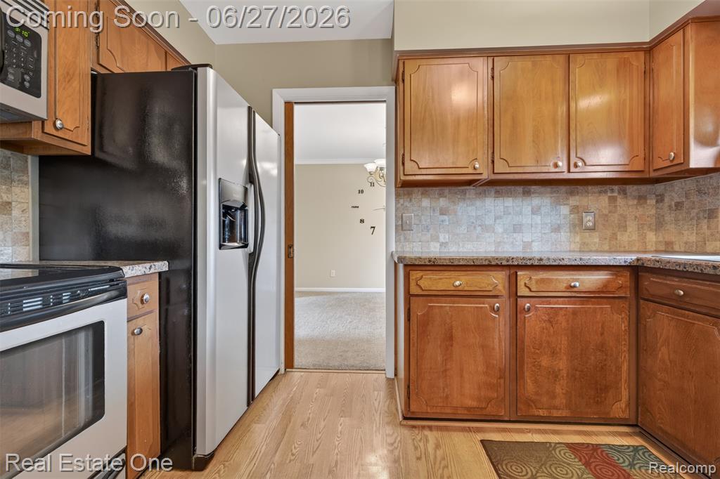 10379 Hegel Road, Goodrich Vlg, MI — Photo 15