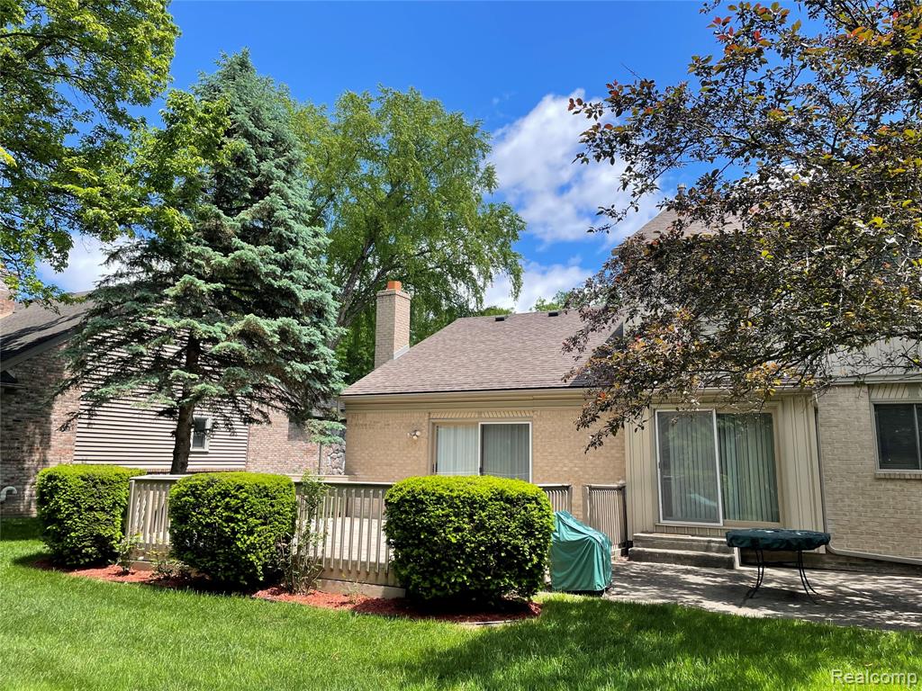 5299 Cloister Drive, Troy, MI 48085 — Photo 25