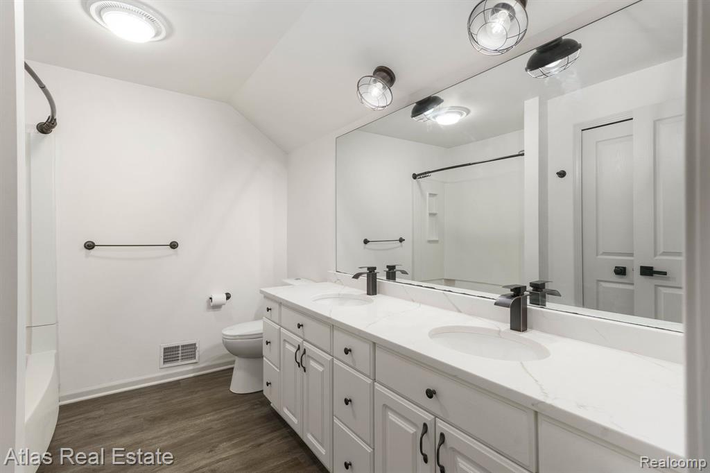 7371 BURPEE Road, Grand Blanc, MI 48439 — Photo 43