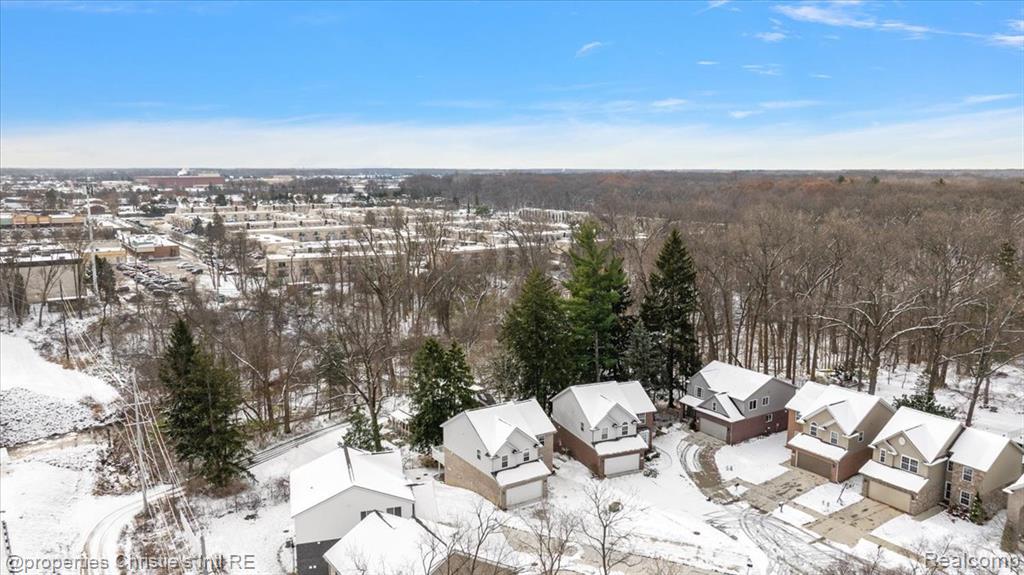 8740 Oak Ridge Trail, Westland, MI — Photo 47