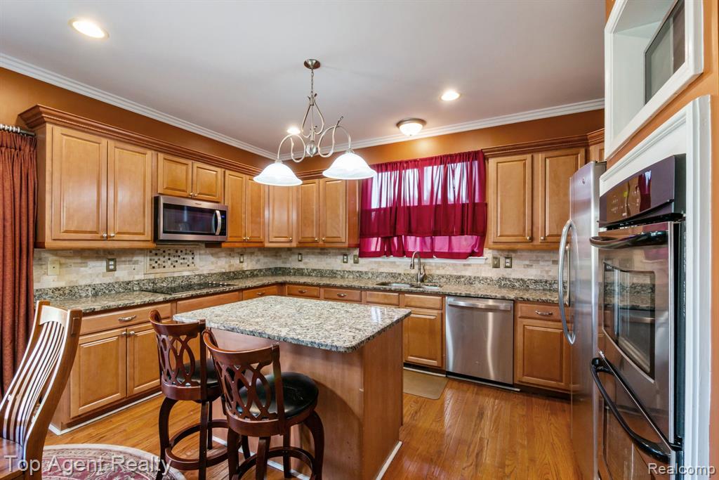 48869 Woodson Way, Canton, MI 48187 — Photo 3