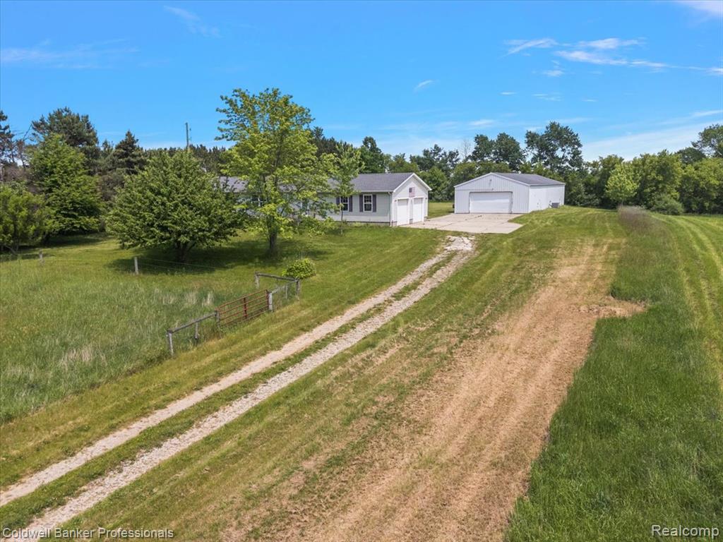 5714 Five Lakes Road, North Branch, MI 48461 — Photo 4