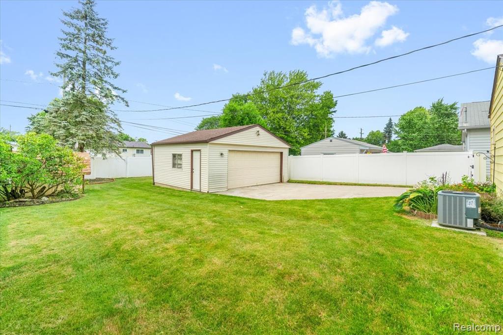 9436 Essex Street, Romulus, MI 48174 — Photo 8