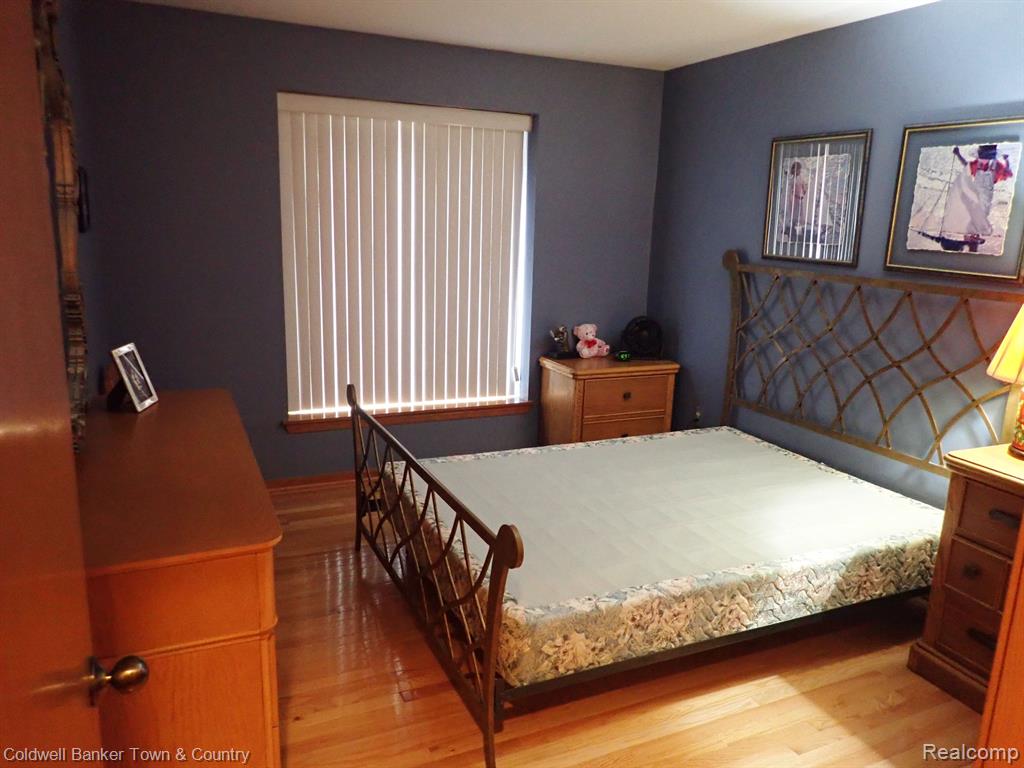 37711 AMBER Drive, Farmington Hills, MI 48331 — Photo 22