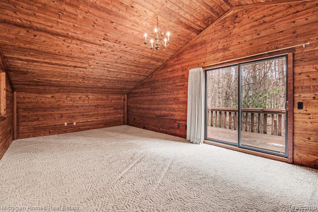 885 Rustic Village Lane, Lake Orion, MI 48362 — Photo 18