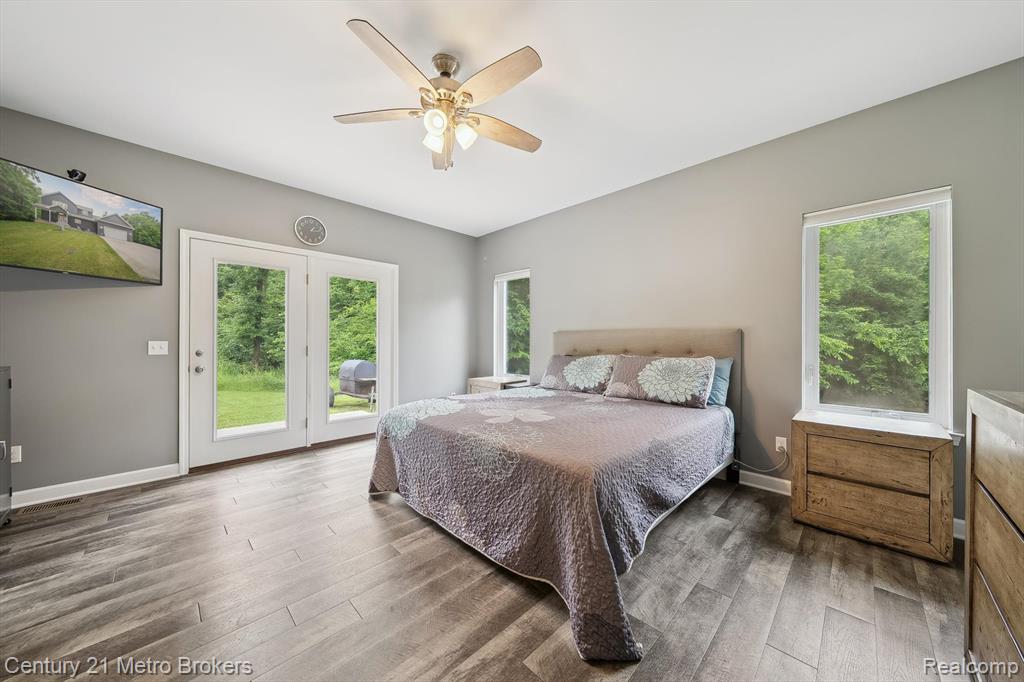 9119 Hegel Road, Goodrich Vlg, MI — Photo 23