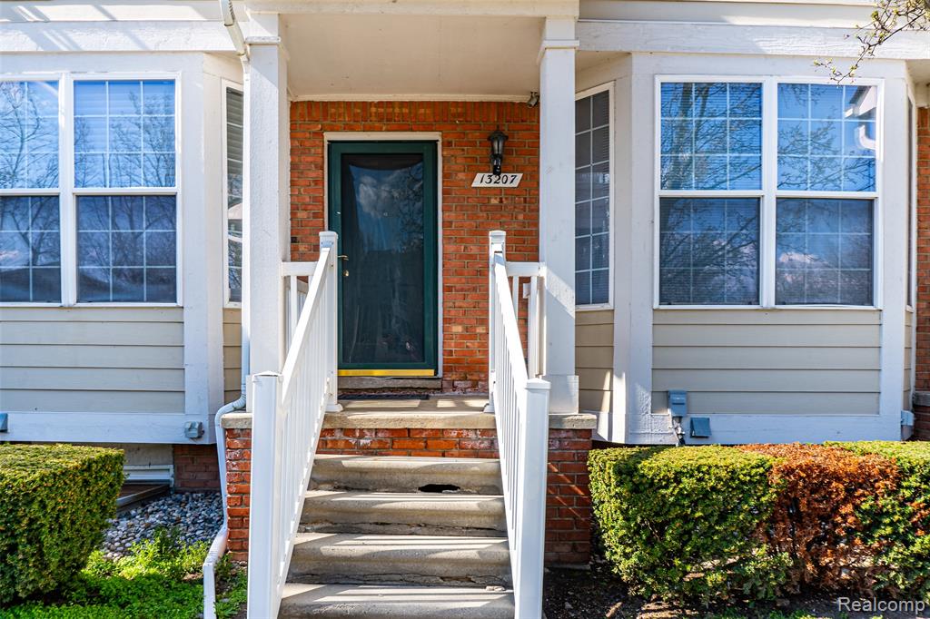 13207 St Ervin Avenue, 26, Detroit, MI 48215 — Photo 6